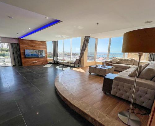 Ash Shati Apartment | SeaView Glass House شقة بانوراما البحر