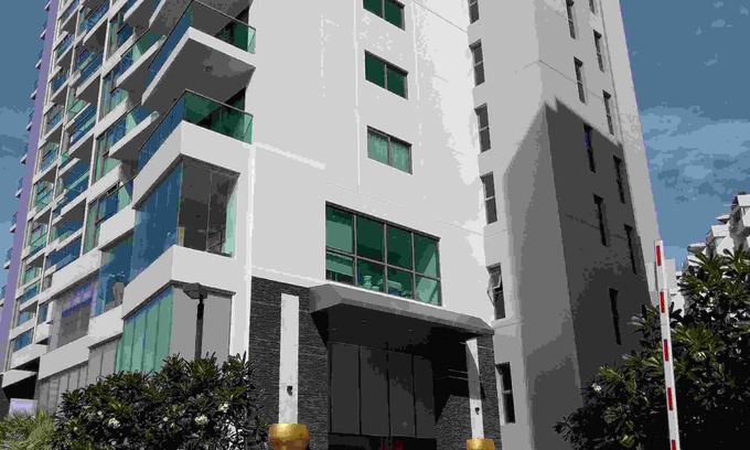 North Pattaya Apartment | Seaview room in Wongamat beach ,Pattaya. 1-2 minutes walk to the beach.