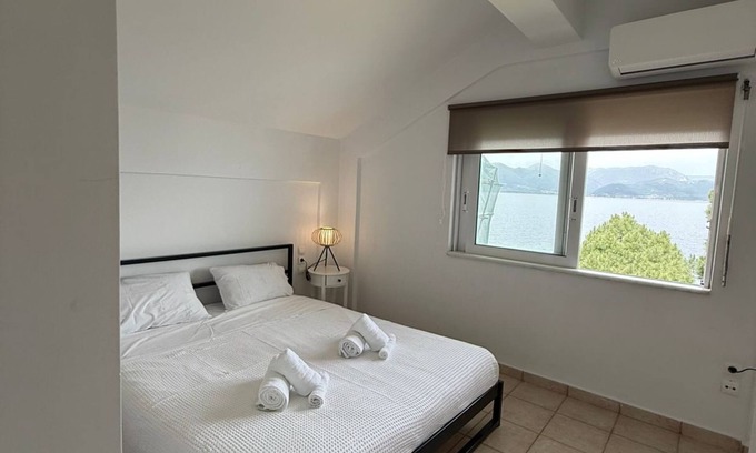 Psathopirgos Apartment | Seaview Villa at Rodini