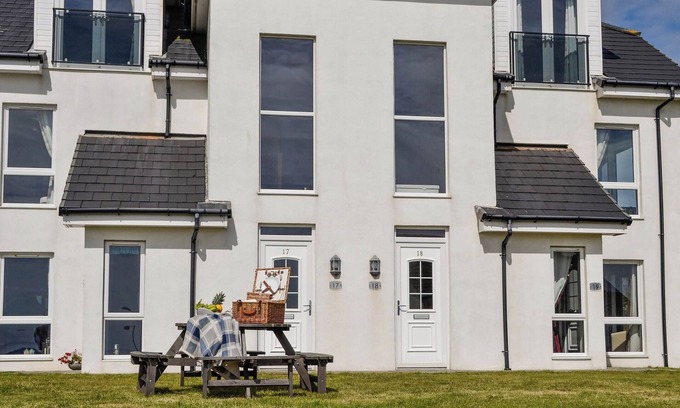 Portpatrick Cottage | Seaviews and Hot Tub at The Fairways - UK39821