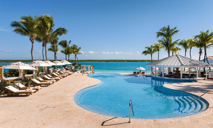Leeward Settlement Resort | Secluded Beach Escape – Spacious 2 Oceanfront Studios, Onsite Pool & Spa