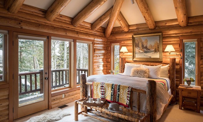 Crescent H Ranch Villa | Secluded Cabin in the Woods