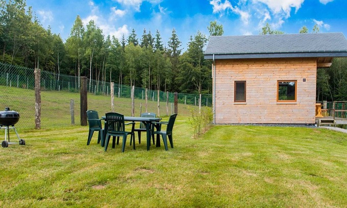Commanster Ski Chalet | Secluded Chalet in Rogery