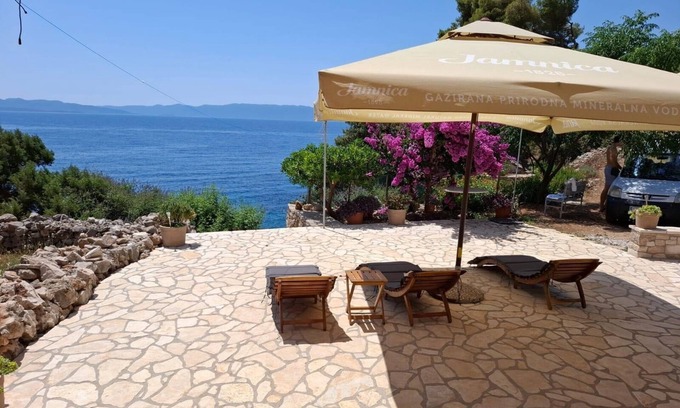 Gdinj House | Secluded fisherman's cottage Cove Lučica, Hvar (K-5679)