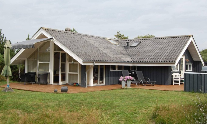 Rindby Strand House | Secluded Haven in Rindby