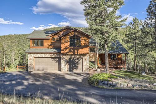 Shadow Mountain House | Secluded Mountain Sanctuary 4BR Family Friendly