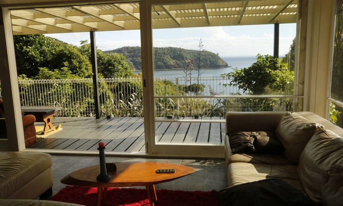 Great Barrier Island House | Secluded relaxing beach escape