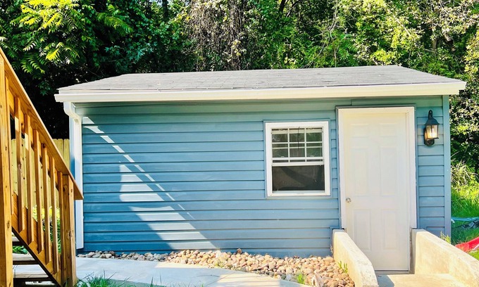 Marley House | Secluded Tiny Pool House -Private Pool -Self Check in
