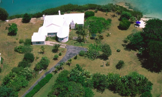 St. George's House | Secluded Waterfront Hidden Gem of St. Georges