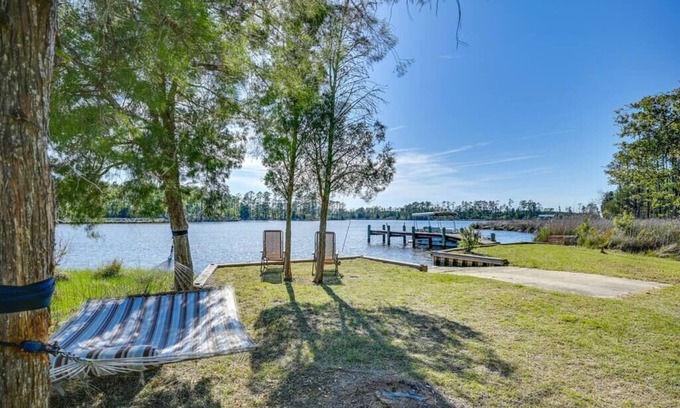 Hobucken Cabin | Secluded waterfront cabin w/private dock & ramp!