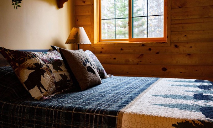 Two Harbors Cottage | Secluded Wooded Cottage Near Snowmobile & Walking Trails, Fire Pit, Fast Wi-FI