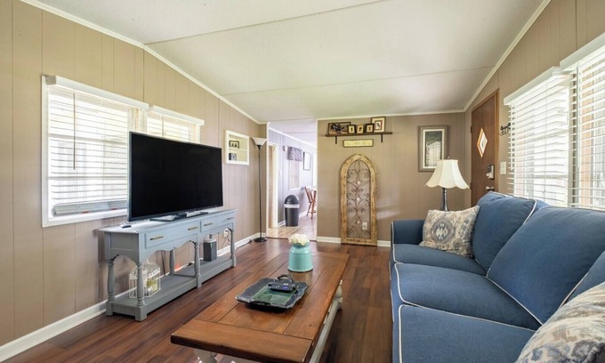 Denton House | Secluded Woodside Retreat