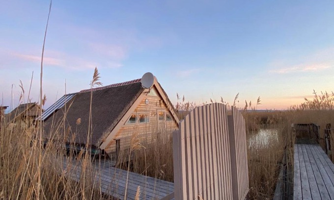 Rust Ski Chalet | Seehütte Neusiedlersee - Pfahlbau Waterfront 1