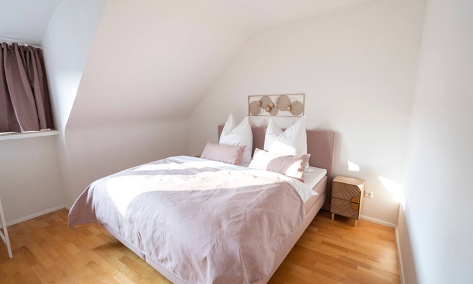 Fishermen's Quarter Apartment | Seerose, City apartment, 5 minutes from the train station, 6 persons, 3 bedrooms