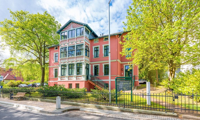 Seebad Heringsdorf Apartment | SEETELHOTEL Villa Waldesruh