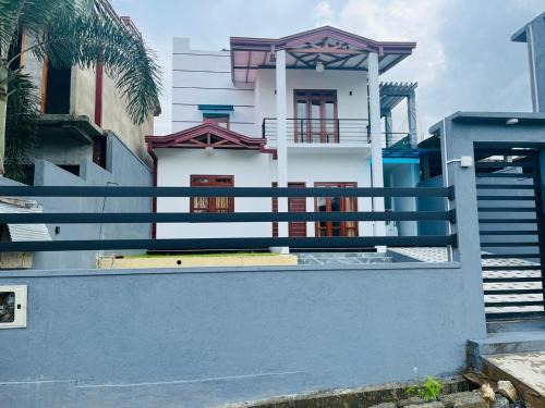 Hanwella House | Seethawaka Layover