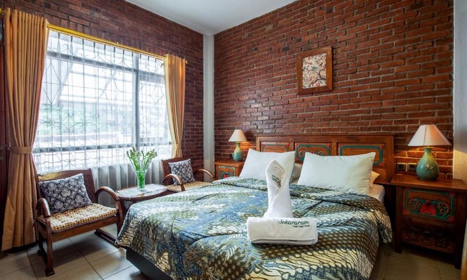 Bandung House | Sekararum Butik Syariah Guesthouse