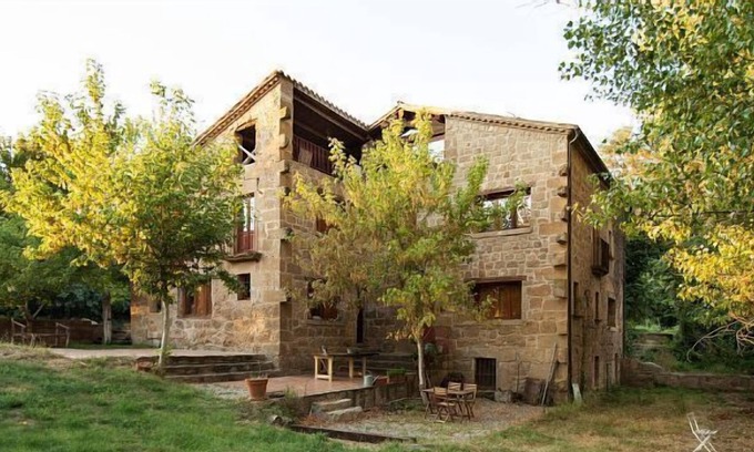 Plandogau Cottage | Self catering La Farga 1845 for 12 people