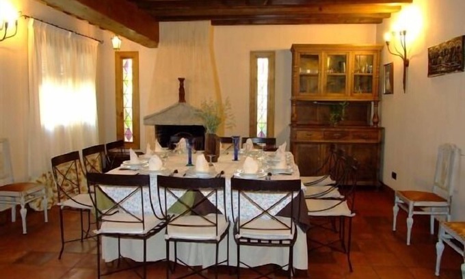 Otero de Herreros Cottage | Self catering La Chatarrería de Ferreros for 16 people