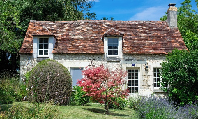 Chaumussay Cottage | Self-catering cottage with swimming pool, near Le Grand-Pressigny, in the Loire Valley.