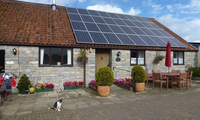 Lower Godney Cottage | Self-Catering Cottage near Wells/Glastonbury.