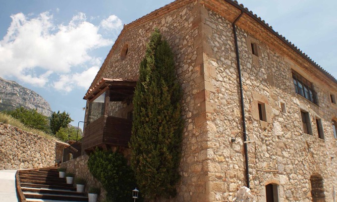 Oden House | Self catering Poble Rural Puigarnau-Pubilló for 10 people