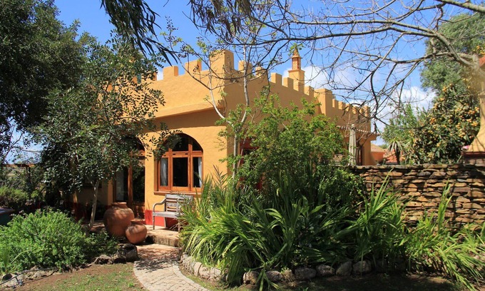 Alfarrobeira Cottage | Self catering Quinta Alfarrobeira for 2 people