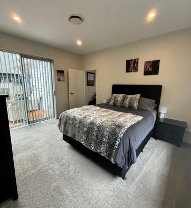 Silverdale House | Self contained central Silverdale