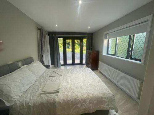 Gorey House | Self Contained Double Ensuite Room with private sitting room