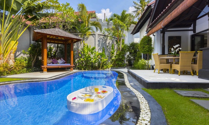 Laksmana Villa | SEMINYAK BEACH just 200metres - Villa Kibbi - LOCATION LOCATION