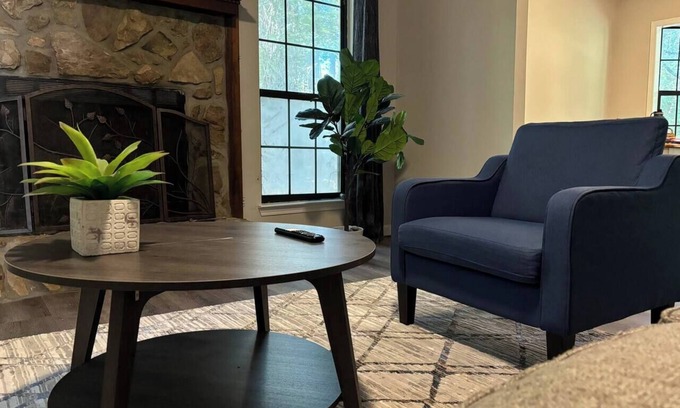 Senoia House | Senoia: Cozy Home Away from Home