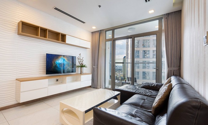 Hang Xanh Apartment | [SENS HOUSE] @P1 Spacious 3-BRs Apt + 2 Balconies