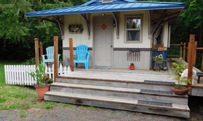 Sequim Cabin | Sequim Depot Station on the Olympic Peninsula