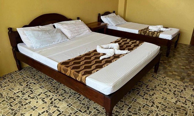 Larena House | Sequor Palm Villa