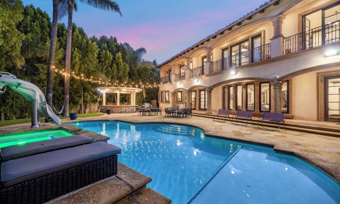 Tarzana Villa | Serano Estate - Elegant Mediterranean Estate in the heart of Tarzana