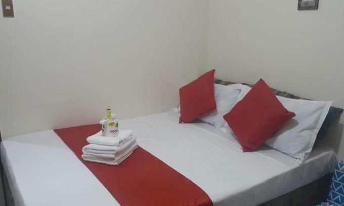 Hindang Bed & Breakfast | Serdena Homestay Fronting Cuatro Islas