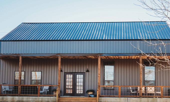 Oil City House | Serene 2 Bedroom with Loft located on Caddo Lake