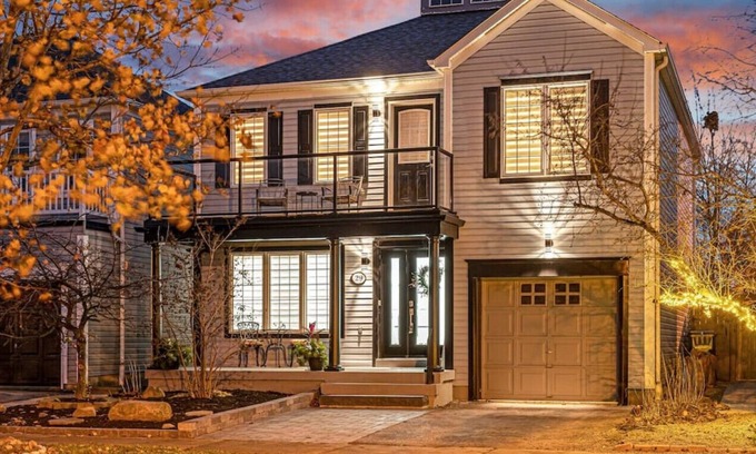 Ajax House | Serene 4BR Oasis Nearby Restaurants 2 WFH Setup