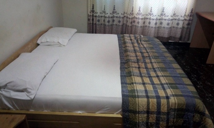 Accra Hotel | Serene and Calm environment for both work or entertainment.
