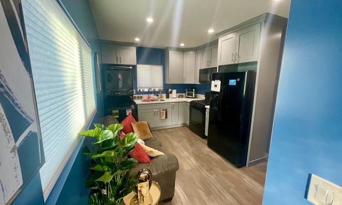 Paramount Apartment | Serene and Pure Haven w/state of the art Decor and Amenities