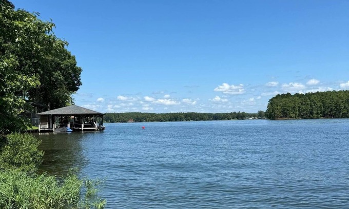 Milledgeville House | Serene caravan with AC in Sparta - Perfect for a private and peaceful getaway