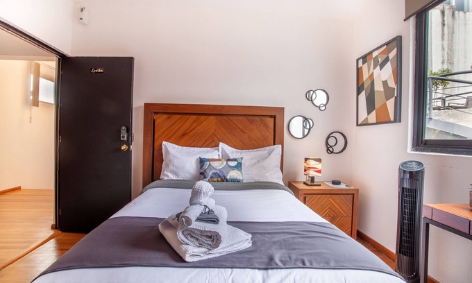 La Condesa House | Serene & Comfy | Terrace, CoWorking & Shared Space