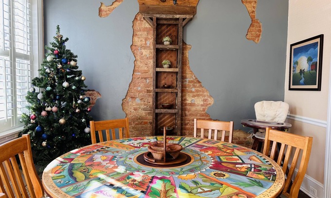 West Chester House | Serene Downtown Luxury Retreat, Hot Tub, Garden, High-end Hospitality