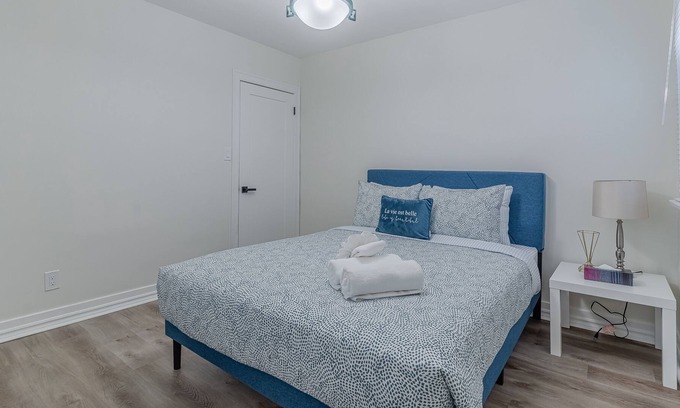 Niagara Falls House | Serene Family-Friendly House near Niagara Falls