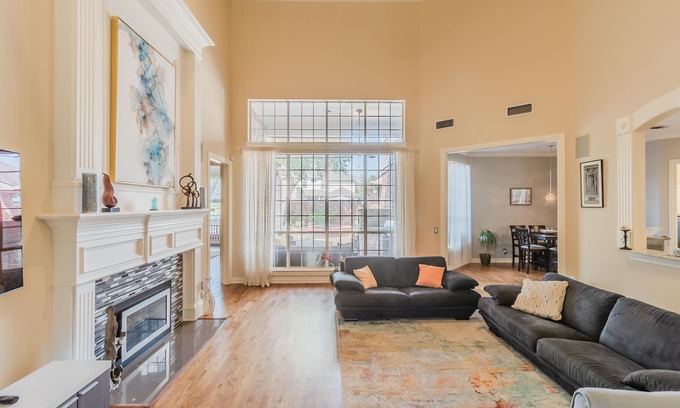 Coppell House | Serene luxury/10 min to DFW, Great for Families