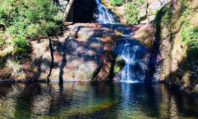 Bushkill House | Serene Poconos home on lake with hot tub! Available for seasonal rentals.