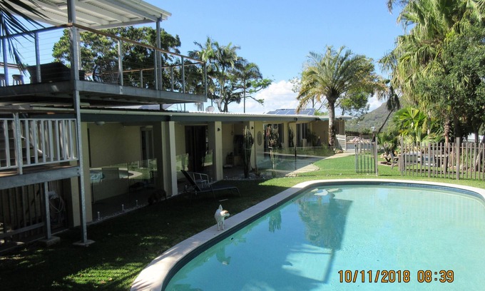 Yaroomba House | Serenity and Peace on the hill by the sea