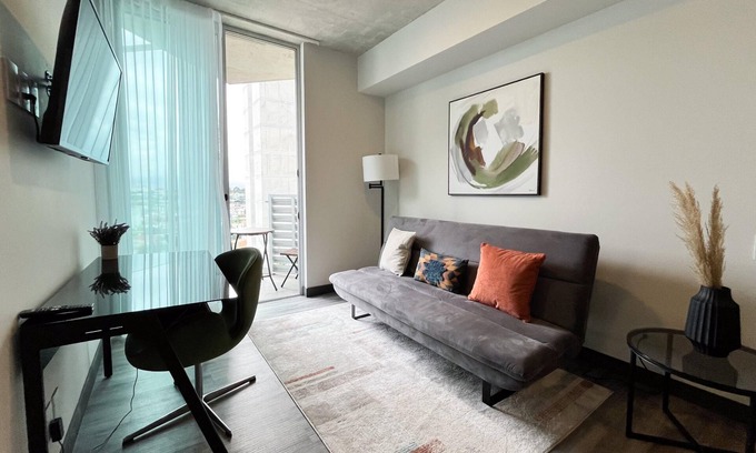 Mata Redonda Apartment | Serenity at 12, City Views and Wonderland Vibes!