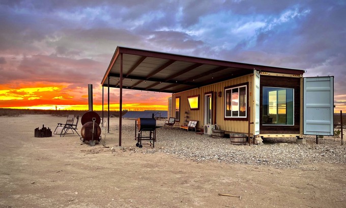 Alpine House | Serenity at its finest deep in the heart of Texas.