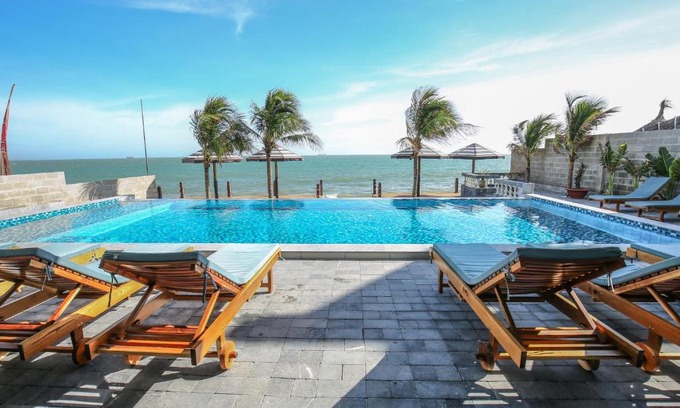 Central Mui Ne Beach Resort | Serenity by the Sea